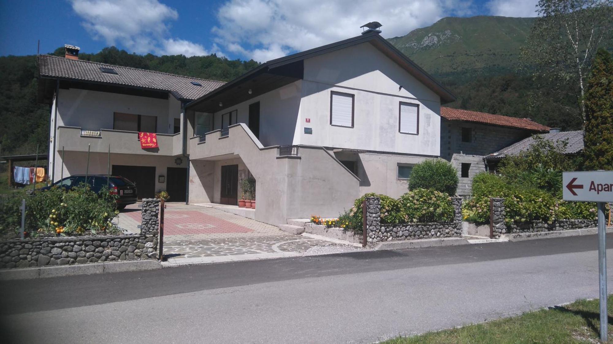 Apartment Losc - Podbela Breginj Exterior photo